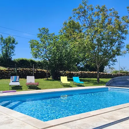 펜션 Au Grand Bonheur - Padirac - Rocamadour 미어스